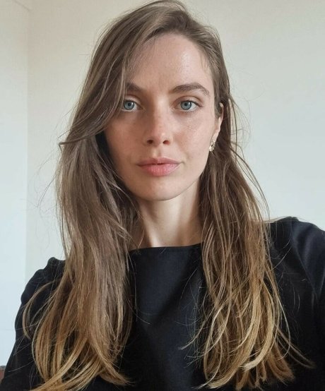 Juliet Searle