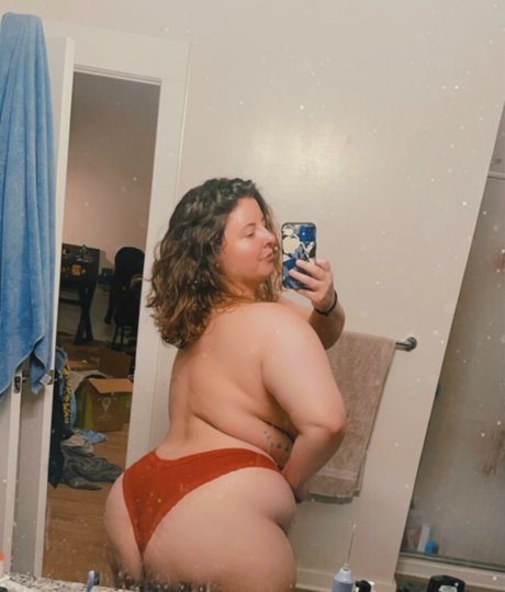 Photo nue de fuite OnlyFans de Lucylou