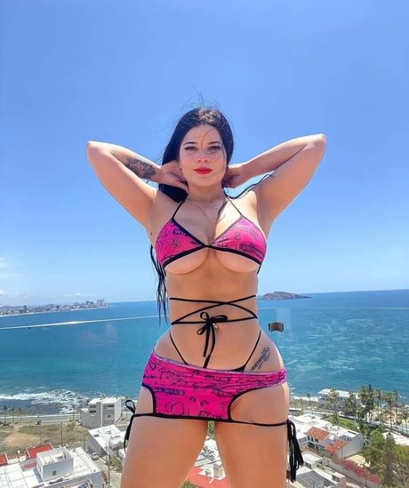 Photo nue de fuite OnlyFans de Luciana Cedeno