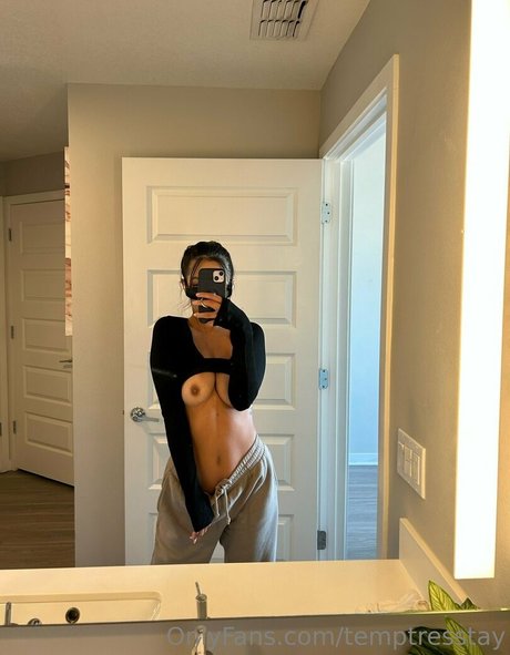 Photo nue de fuite OnlyFans de Temptresstay