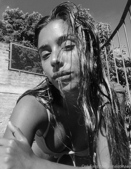 Photo nue de fuite OnlyFans de Ninalatinaaa
