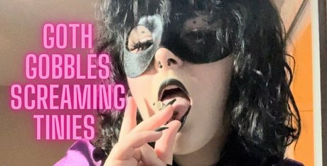 Photo nue de fuite OnlyFans de Gothgiantess