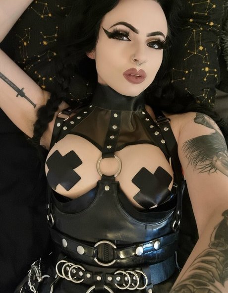Photo nue de fuite OnlyFans de Empress Poison