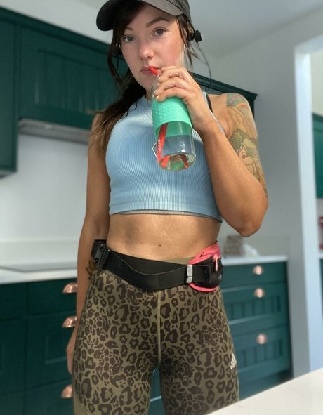 Photo nue de fuite OnlyFans de Maisey Brooks