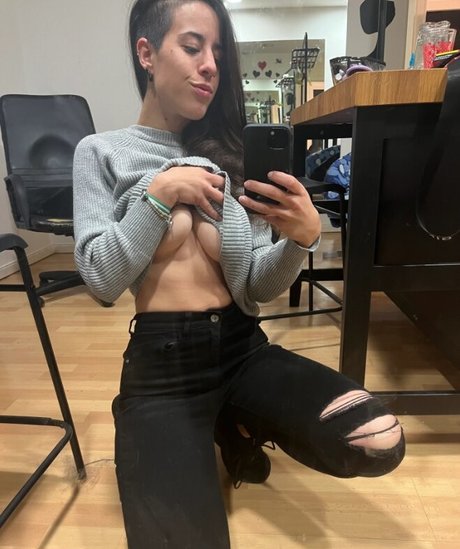 Lalasexygirlx