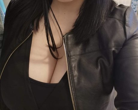 Photo nue de fuite OnlyFans de Nextdoorqueen