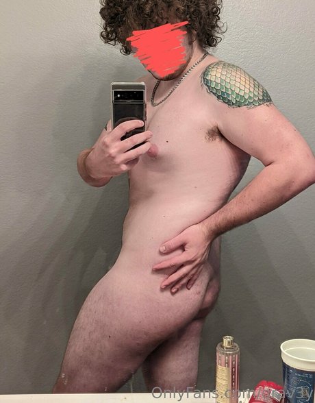 Photo nue de fuite OnlyFans de Grav3y