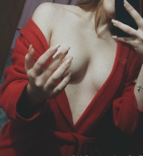 Photo nue de fuite OnlyFans de Imsofisoff