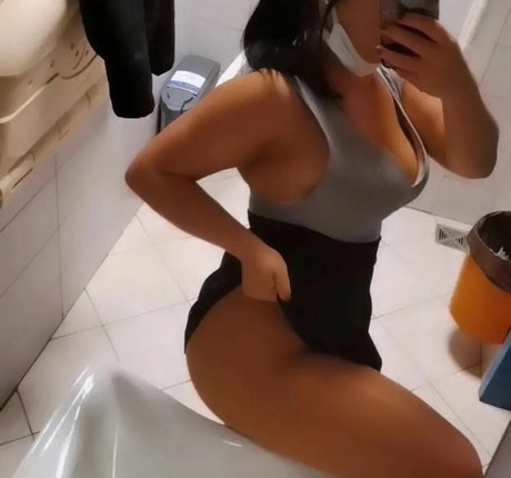 Photo nue de fuite OnlyFans de Thebestdiva