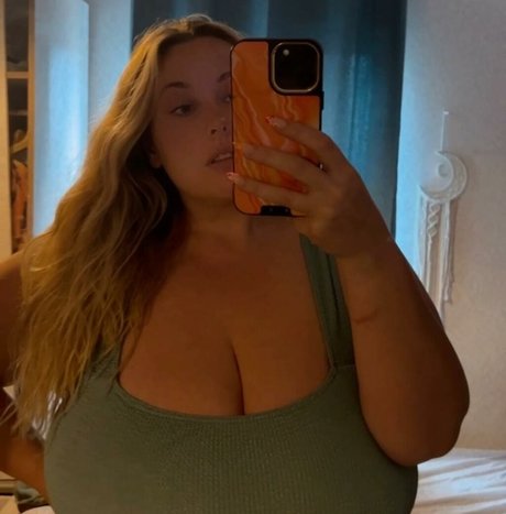 Photo nue de fuite OnlyFans de Juiceefruitee