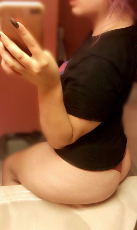 Photo nue de fuite OnlyFans de Stepsislulu