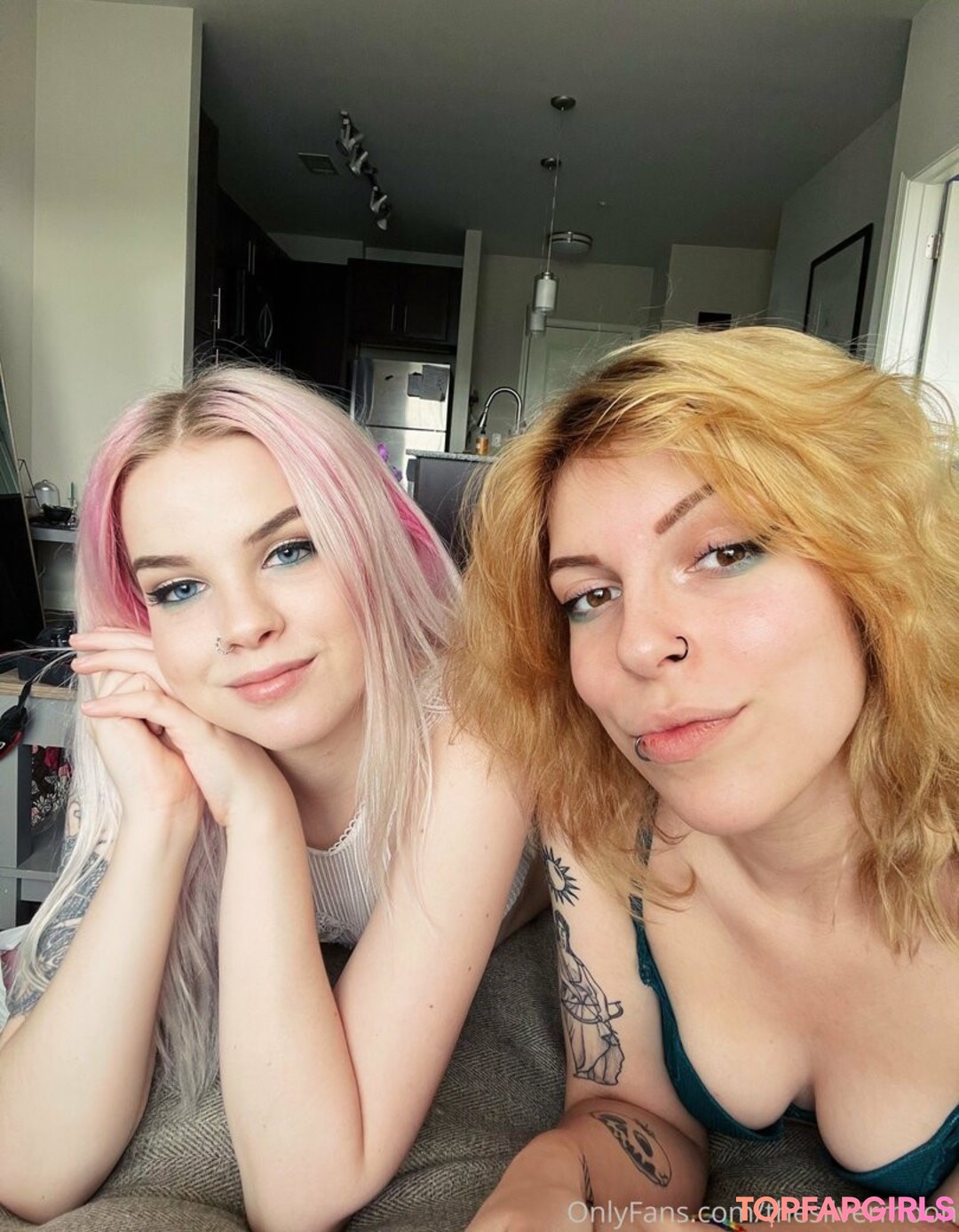 Photo nue de fuite OnlyFans de Thesilvermoon #1068