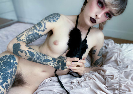 Littlehollybeth
