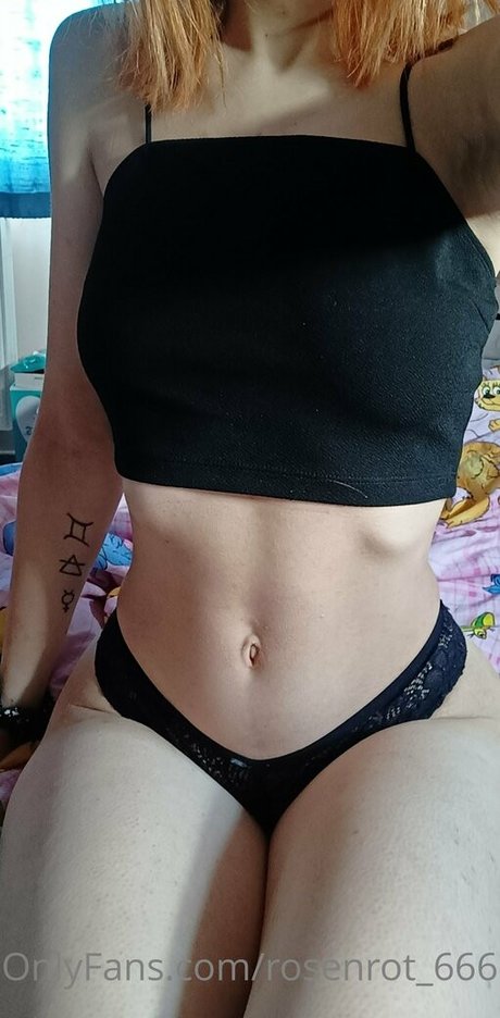 Photo nue de fuite OnlyFans de Rosenrot666