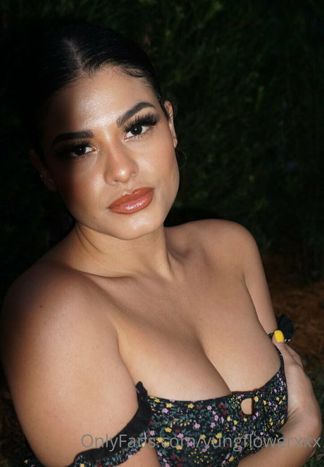 Photo nue de fuite OnlyFans de Yungflowerxxx