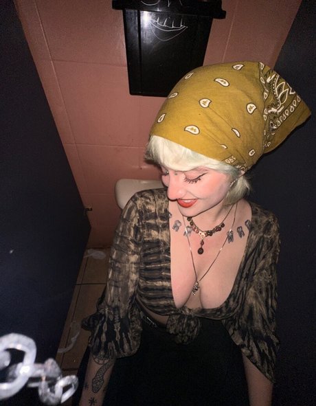 Photo nue de fuite OnlyFans de Billiegmcgehee