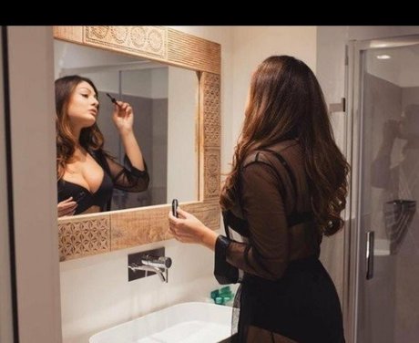Photo nue de fuite OnlyFans de Paola Torrente