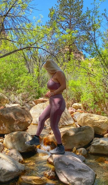 Nicolle A