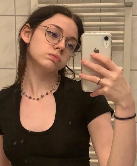 Photo nue de fuite OnlyFans de Rosiemxx