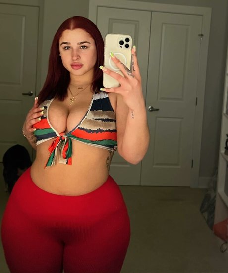 Photo nue de fuite OnlyFans de Janaevic