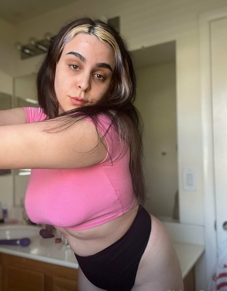 Thechloebelle
