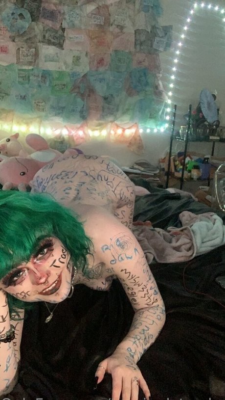 Teasinglytrashed