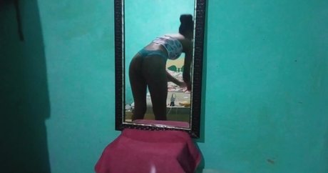 Photo nue de fuite OnlyFans de Vitoria Souza