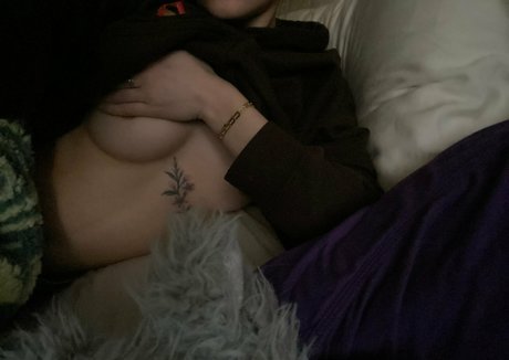 Photo nue de fuite OnlyFans de Powerfulclit