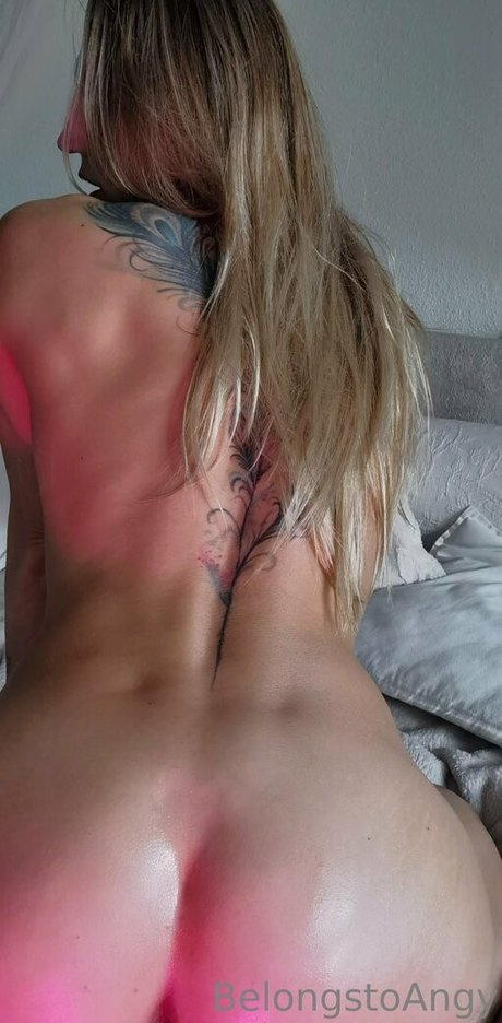 Photo nue de fuite OnlyFans de Angysinxx
