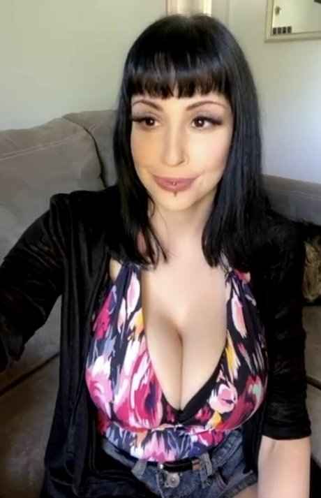 Photo nue de fuite OnlyFans de Auragreen69