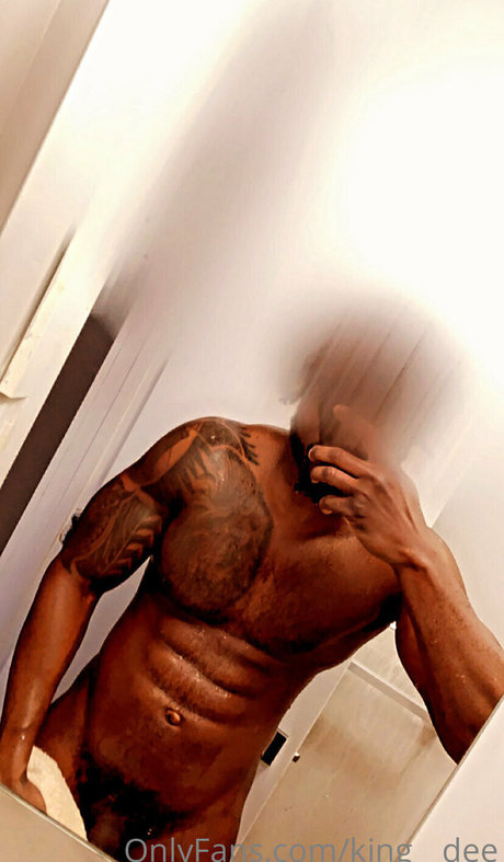 Photo nue de fuite OnlyFans de Kingdee
