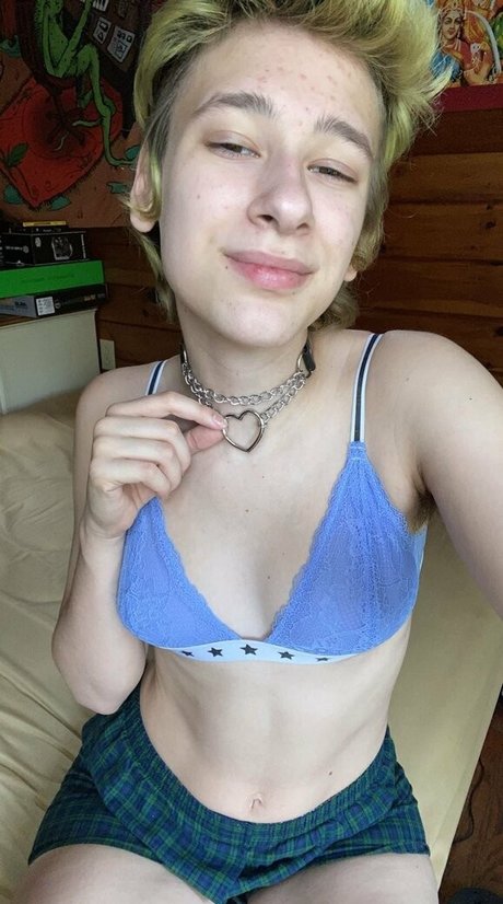 Photo nue de fuite OnlyFans de Punkfrog
