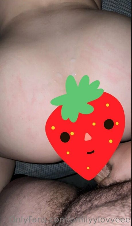 Photo nue de fuite OnlyFans de Emilyylovveee