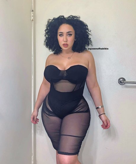 Photo nue de fuite OnlyFans de Tana Habibi