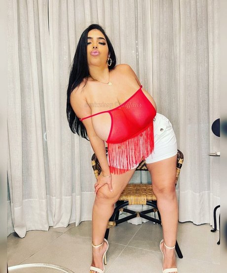 Photo nue de fuite OnlyFans de Mizzissy