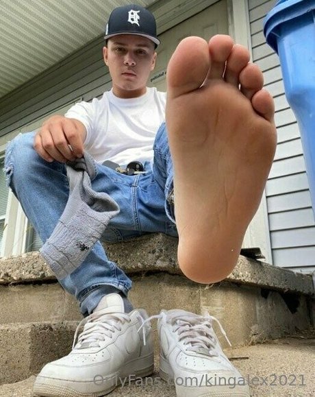 Photo nue de fuite OnlyFans de Kingalex2021