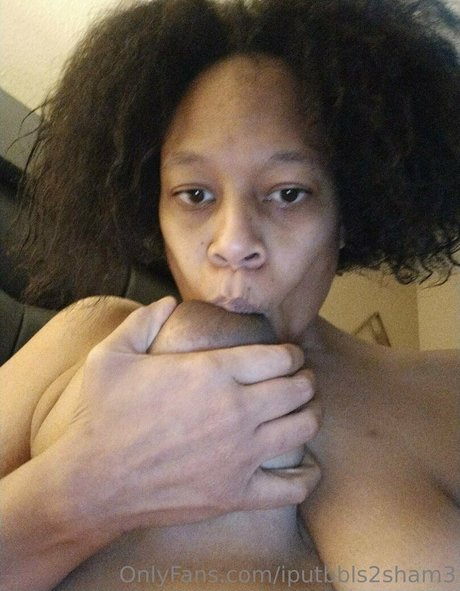 Photo nue de fuite OnlyFans de Iputbbls2sham3