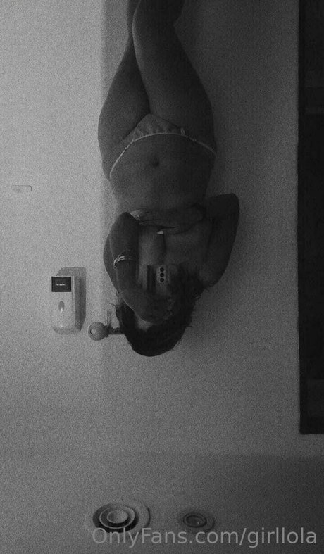 Girllola