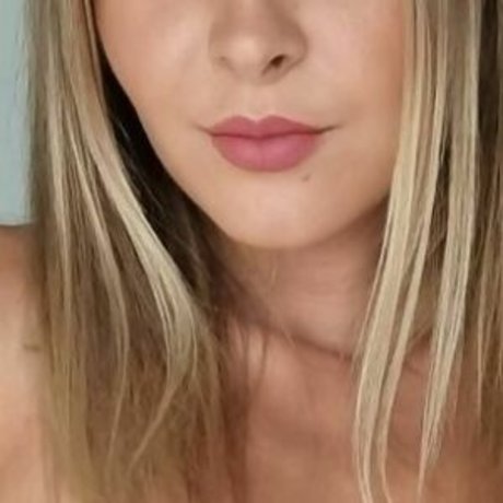 Natural Nadia