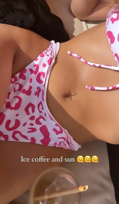 Photo nue de fuite OnlyFans de Romi