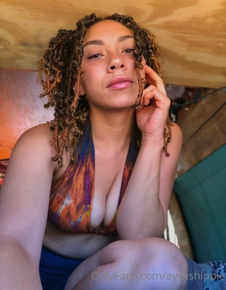Photo nue de fuite OnlyFans de Ayvashippie