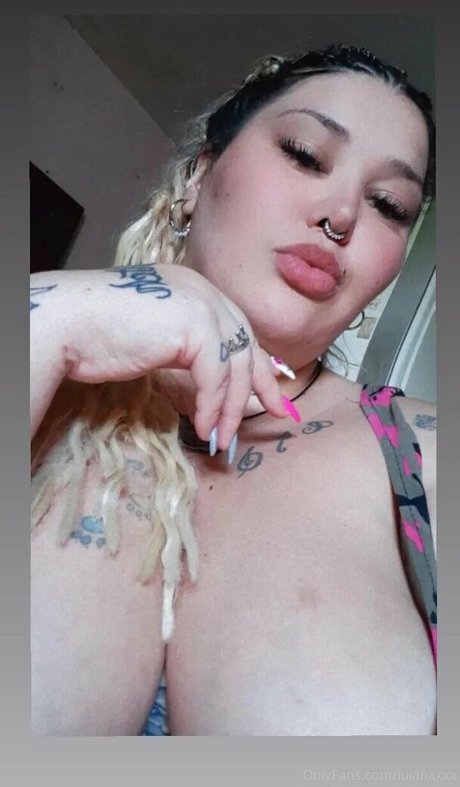 Photo nue de fuite OnlyFans de Luianaxxx