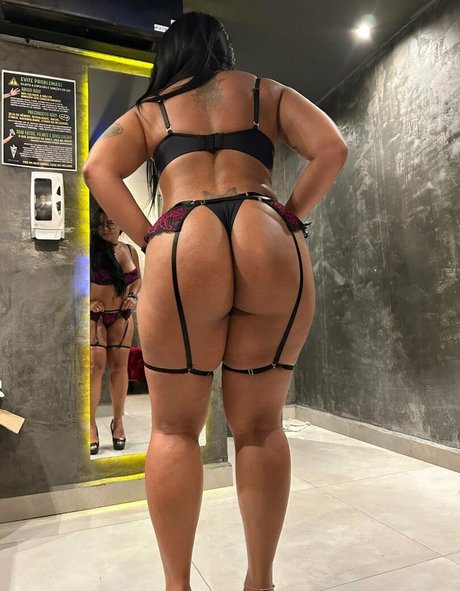 Photo nue de fuite OnlyFans de Angel Hotwife