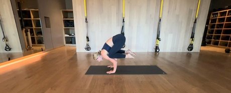 Photo nue de fuite OnlyFans de Yogawithemily