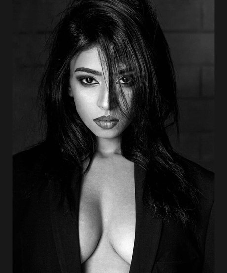 Photo nue de fuite OnlyFans de Hashini Guruge