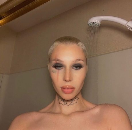 Photo nue de fuite OnlyFans de Malory Malibu