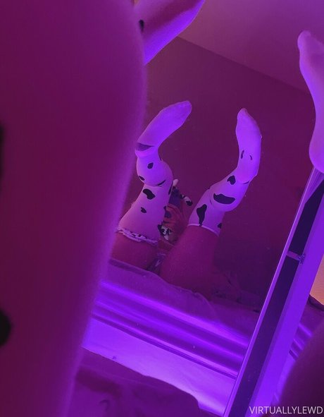 Photo nue de fuite OnlyFans de Virtuallylewd