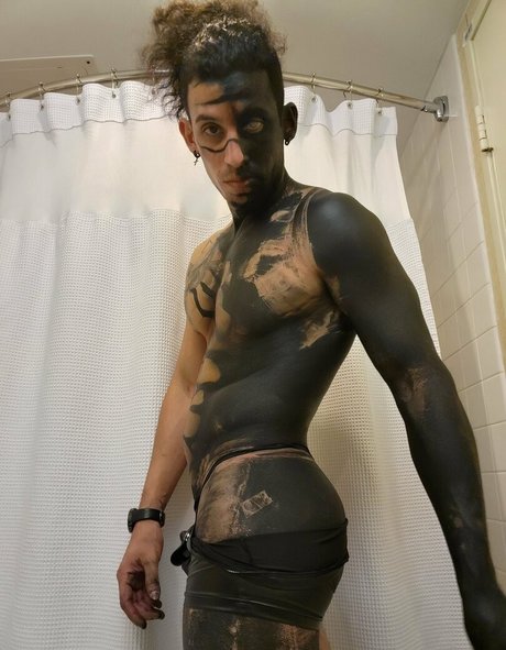 Photo nue de fuite OnlyFans de Cagedangelcosplayfree