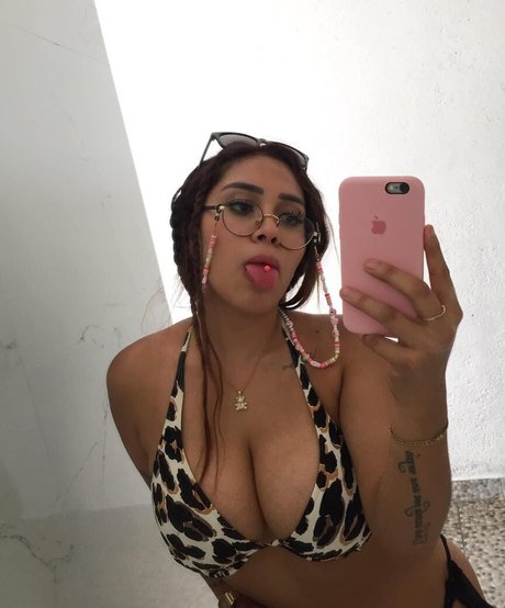Photo nue de fuite OnlyFans de Monica Sacal