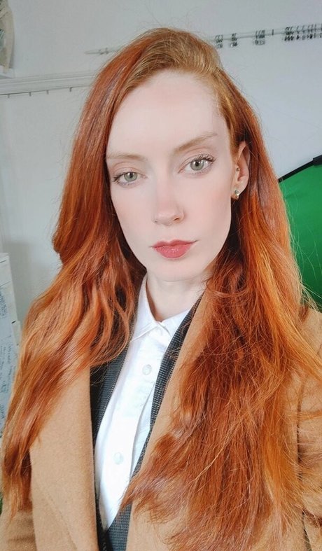 Miss Chloe Asmr